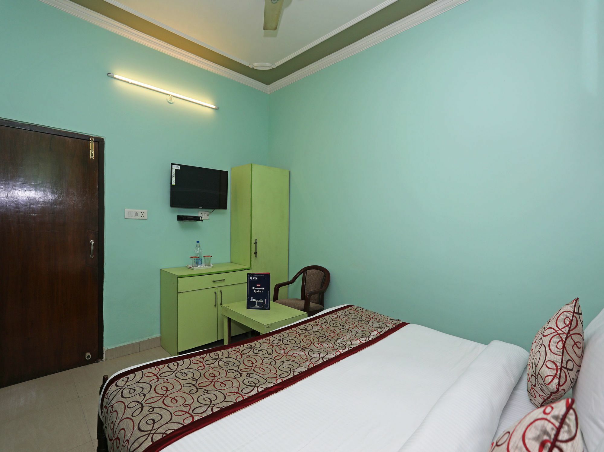 Oyo 11312 Aero Capital Hotel New Delhi Bagian luar foto